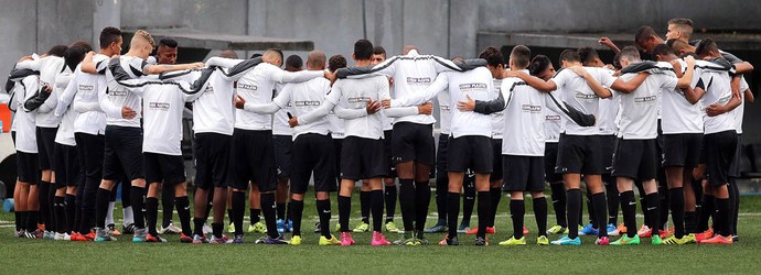 Santos sub-17 (Foto: Pedro Ernesto Guerra Azevedo / Santos FC)