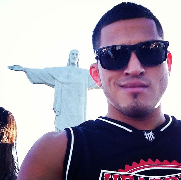 Anthony Pettis no Rio de Janeiro (Foto: Reprodução / Instagram)