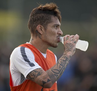 Guerrero deve se despedir do Timão em clássico contra o Palmeiras