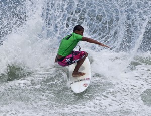 Wesley Dantas surfista (Foto: Munir El Haje / FMA Notícias)