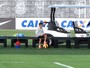 Filho de Ibson rouba a cena em treinamento do Corinthians