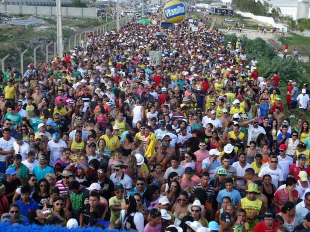 Caminhada do cuscuz (Foto: Jaqueline Almeida/G1)