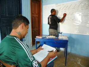 Aprovado no curso de Ciências Biológicas em uma faculdade particular de Belém, o detento espera autorização para frequentar aulas. (Foto: ascom/Susipe)