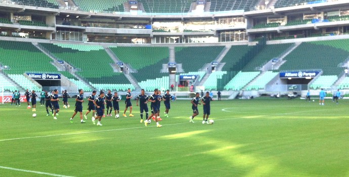 Palmeiras treina na Arena, e Dorival 