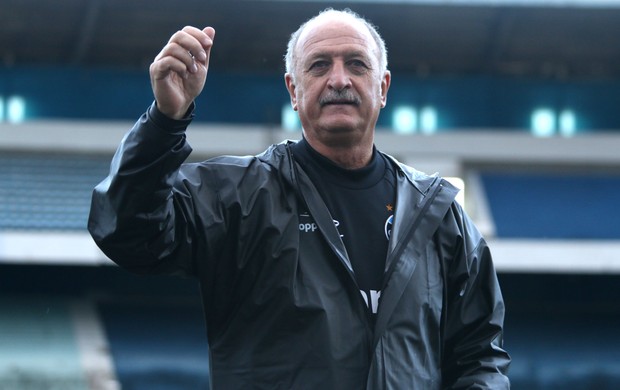 Felipão comanda primeiro treino no Grêmio (Foto: Diego Guichard)