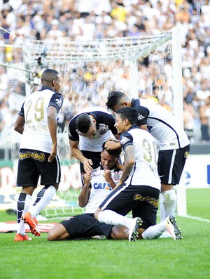 Corinthians teve um dos melhores jogos do ano, diz William Machado