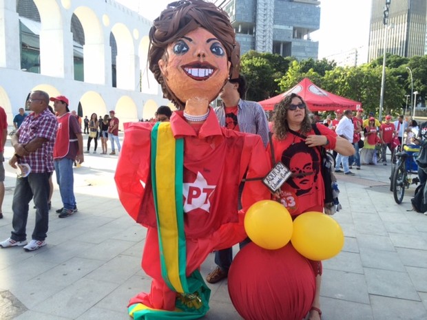 Boneco da presidente Dilma Rousseff (Foto: Káthia Mello / G1)