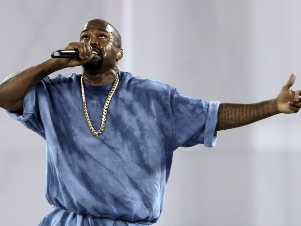 Kanye West se apresenta na cerimônia de encerramento dos Jogos Pan-Americanos em Toronto, no Canadá (Foto: Matt Detrich/ Reuters)