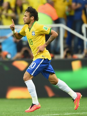 Neymar colocou a Seleção Brasileira entre as quatro melhores do Mundo. Fato suficiente para colocá-lo na disputa dos craques do torneio (Foto: Buda Mendes/Getty Images)