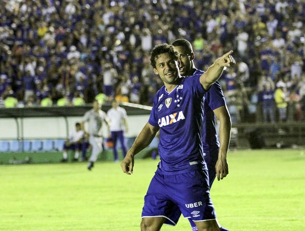 Cruzeiro: Com seis jogos sem vencer, dados mostram dificuldade ofensiva e  defensiva em campo