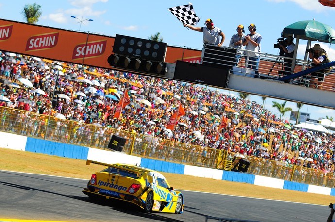 Thiago Camilo vence a Corrida do Milhão na Stock Car (Foto: Duda Bairros) Thiago Camilo vence a Corrida do Milhão na Stock Car (Foto: Duda Bairros)