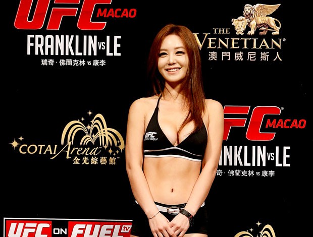 Ye-Bin Kang ring girl UFC Macao (Foto: Getty Images)