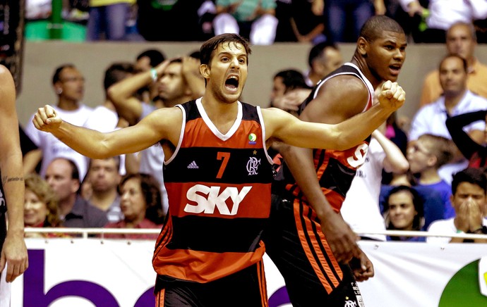 Mogi e Flamengo basquete NBB (Foto: Luiz Pires / LNB)