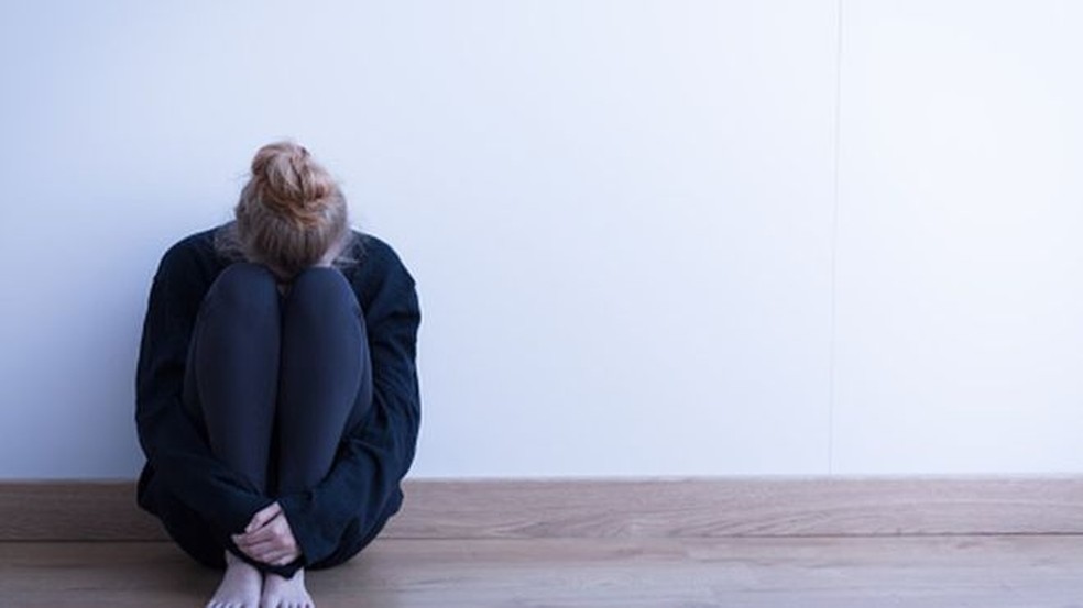 Suicídio ainda é tabu, mas especialistas defendem que deve ser mais debatido  (Foto: BBC/Thinkstock)