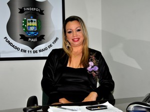 Delegada Andrea Magalhães, presidente do Sindicato dos Delegados de Polícia Civil do Piauí (Foto: Sindepol)