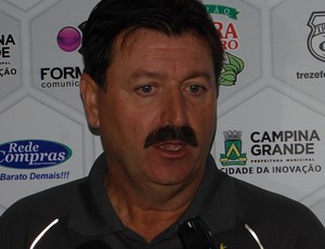 Leandro Campos, técnico do Treze (Foto: Silas Batista / GloboEsporte.com)