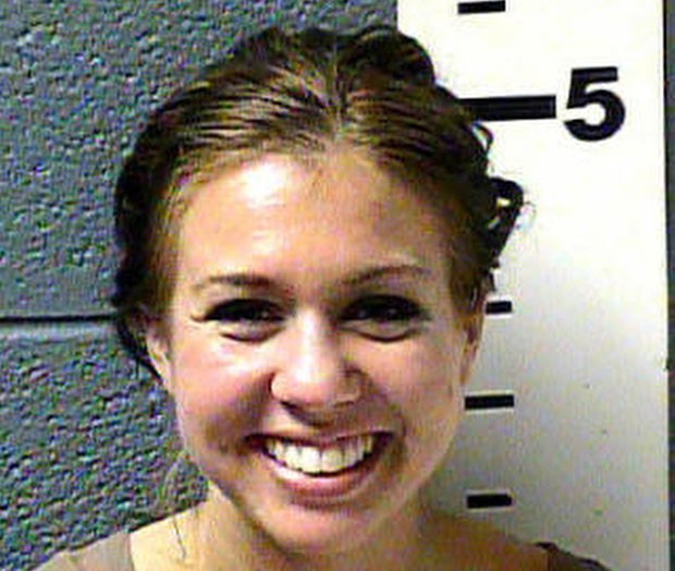 Sarah Richardson foi presa por dirigir bêbada em Las Cruces (Foto: Dona Ana County Sheriff/AP)