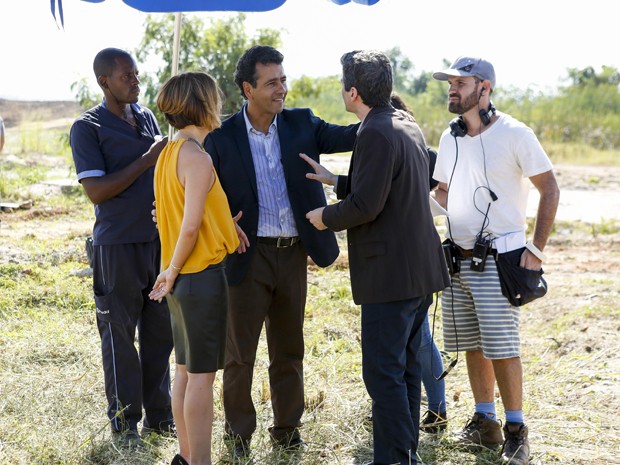 Marcos Palmeira e Adriana Esteves nos bastidores da gravação (Foto: Ellen Soares/Gshow)