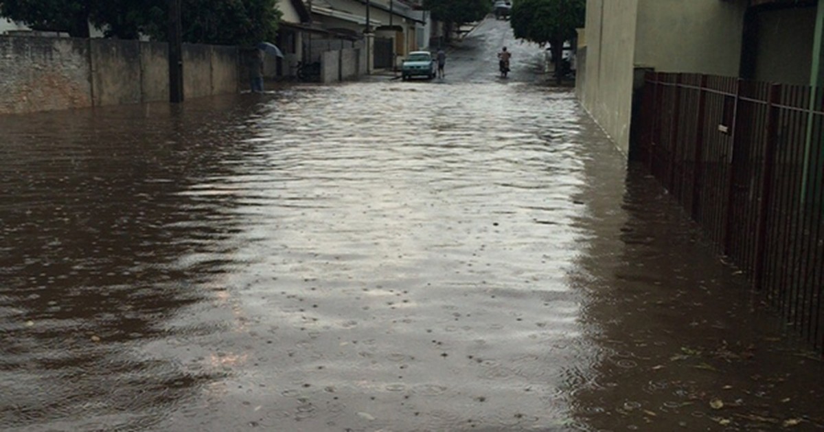 G Mil Metros Chuvas Causam Alagamentos No Oeste Paulista