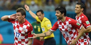 Croácia faz 4 a 0 e tira Camarões da Copa; africanos tiveram 1 expulso (Javier Soriano/AFP)