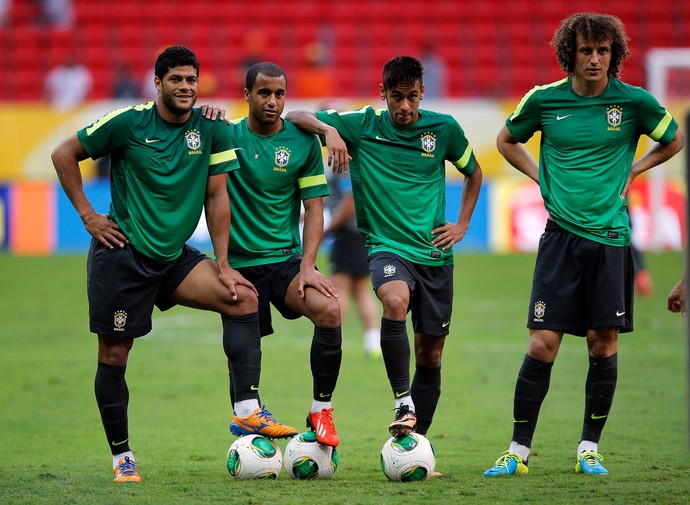Hulk, Lucas, Neymar e David Luiz treino Seleção Brasil (Foto: Getty Images)