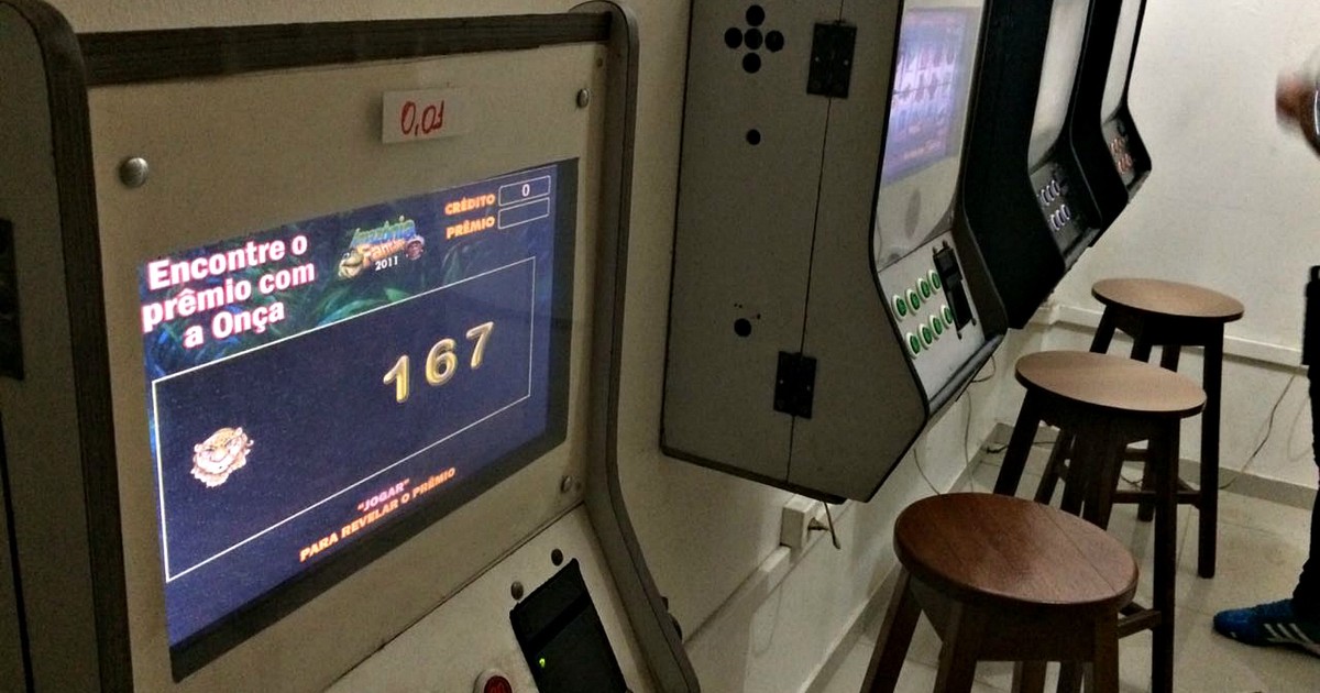 Máquinas são apreendidas em casa de jogos clandestina, em ... - Globo.com
