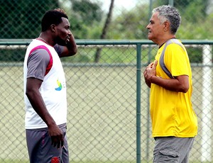 Gaúcho e Tenório no treino do Vasco (Foto: Cezar Loureiro / Agência O Globo)