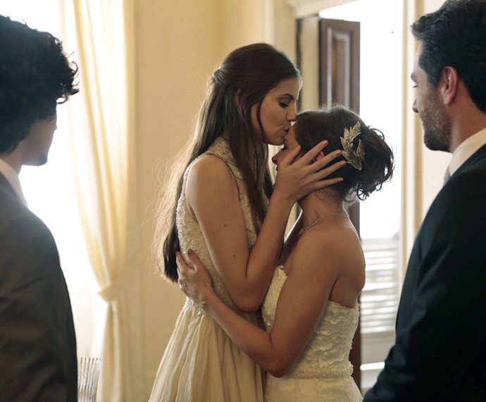 Angel se emociona em casamento (Foto: Felipe Monteiro/ Gshow)