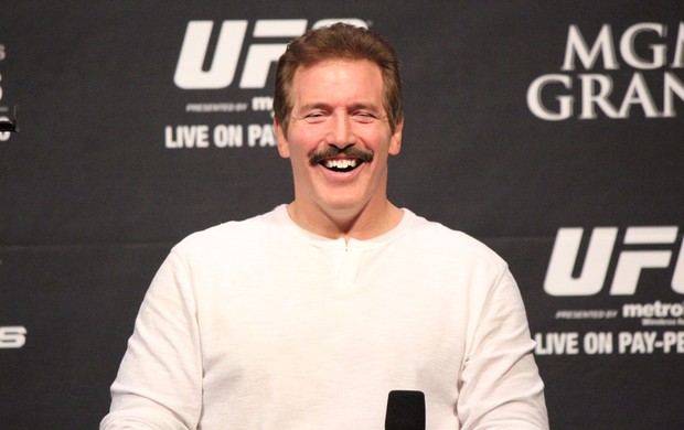 Dan Severn Pesagem UFC 167 (Foto: Evelyn Rodrigues) Dan Severn Pesagem UFC 167 (Foto: Evelyn Rodrigues)