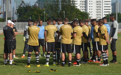 Botafogo-PB, treino (Foto: Cisco Nobre / GloboEsporte.com)