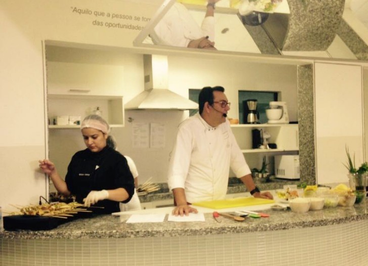 Chef de Noronha dá aula de culinária no Recife Blog Viver Noronha da Rede Globo