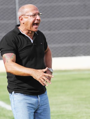 Neto Maradona, treinador do Nacional de Patos (Foto: Magnus Menezes / Jornal da Paraíba)