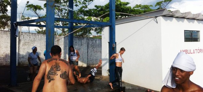 Torcida Jovem do Santos no Prudentão (Foto: Fábio Sato / Cedida)