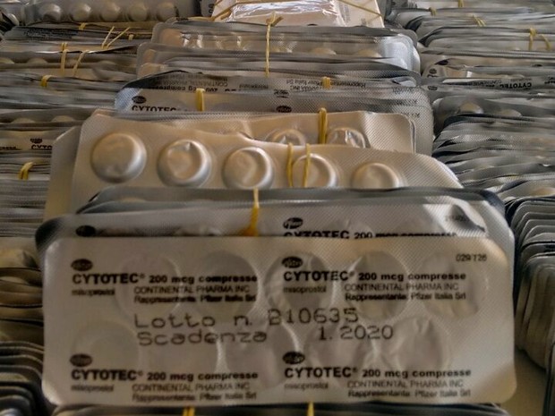 Medicamento é abortivo e tem a comercialização proibida no Brasil (Foto: Polícia Rodoviária Federal) Medicamento é abortivo e tem a comercialização proibida no Brasil (Foto: Polícia Rodoviária Federal)