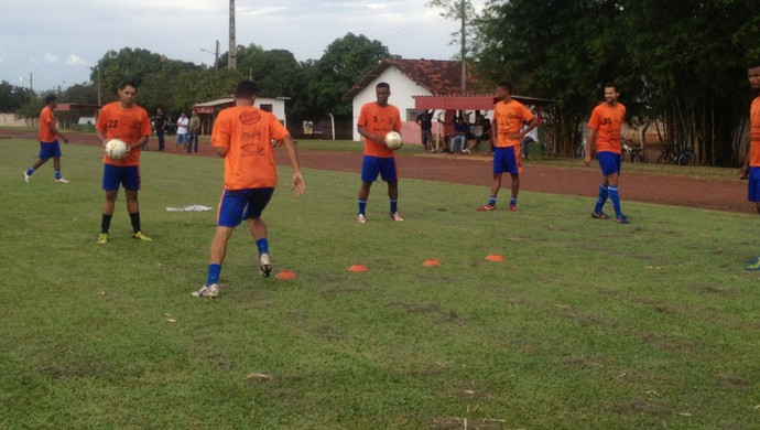 Guaraí treina no estádio Delfinão (Foto: Vilma Nascimento/GloboEsporte.com)