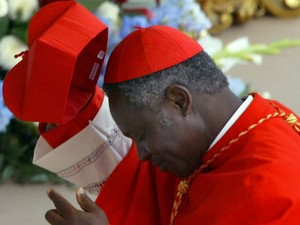 O cardeal Peter Turkson, de Gana, em 2003 (Foto: AFP)