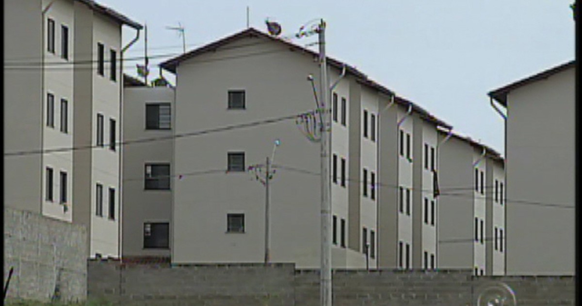 G1 Traficantes ameaçam e expulsam moradores de residencial em Lins