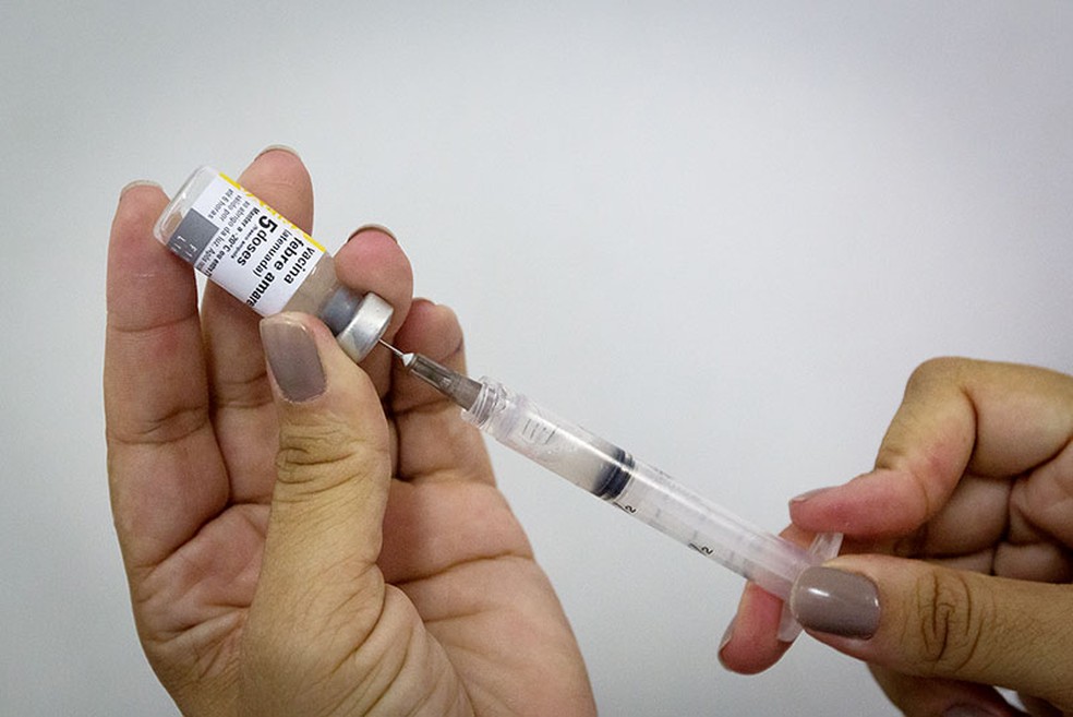 Vacina contra febre amarela (Foto: Divulgação/ ASCOM Macaé)