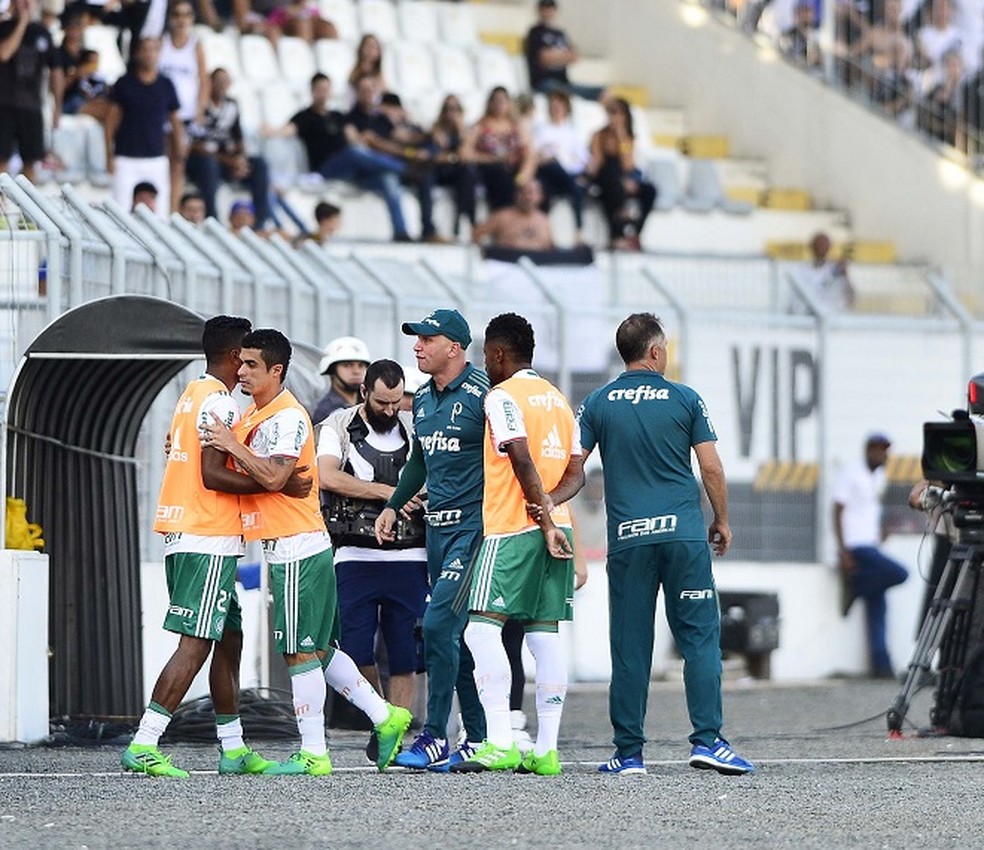  Prass minimiza forte discussão em Campinas e diz: 'Não dá para pedir por favor'