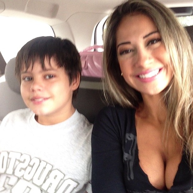 Mayra Cardi e filho (Foto: Instagram / Reprodução)