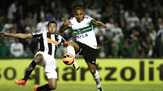 Rede Globo Intertvmg Inter Tv Exibe O Confronto Entre Coritiba X