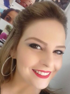 Maquiadora de 33 anos morreu afogada em Bandeira do Sul (MG) (Foto: Reprodução/Redes Sociais) Maquiadora de 33 anos morreu afogada em Bandeira do Sul (MG) (Foto: Reprodução/Redes Sociais)