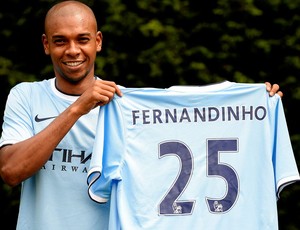 fernandinho manchester city  (Foto: Agência Reuters)