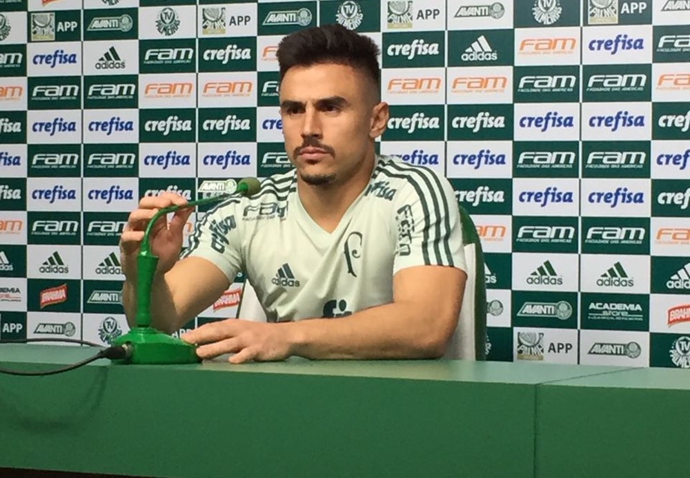  Artilheiro do Palmeiras, Willian prega respeito ao Dérbi: 'É um jogo especial'