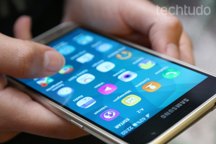 Galaxy J3 (Foto: Carolina Ochsendorf/TechTudo) Galaxy J3 (Foto: Carolina Ochsendorf/TechTudo)