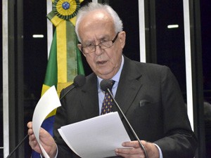 O senador Jarbas Vasconcelos discursa na tribuna do Senado (Foto: Valdemir Barreto / Agência Senado) O senador Jarbas Vasconcelos discursa na tribuna do Senado (Foto: Valdemir Barreto / Agência Senado)