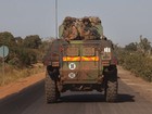 Franceses cercam cidade no Mali e aguardam ajuda de tropas africanas
