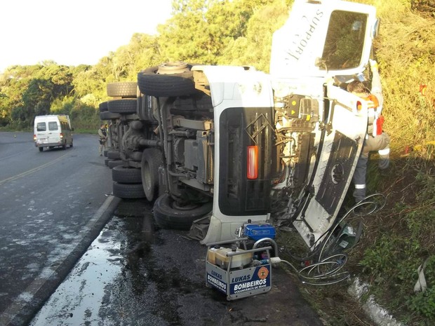 G Motociclista morre atropelado após atingir capivara e cair de moto notícias em Santa Catarina