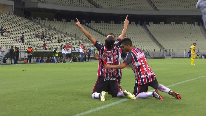 Ferroviário x Itapipoca Campeonato Cearense Arena Castelão (Foto: Reprodução/TV Verdes Mares)
