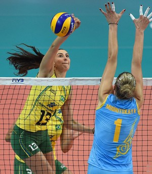 sheilla fabi volei mundial brasil x cazaquistao (Foto: Divulgação/FIVB) sheilla fabi volei mundial brasil x cazaquistao (Foto: Divulgação/FIVB)